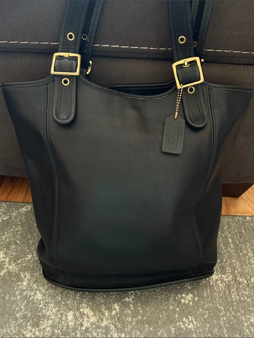 Coach Legacy Shopper 9090